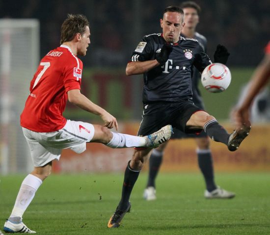 纳步行者的 纳步行者的