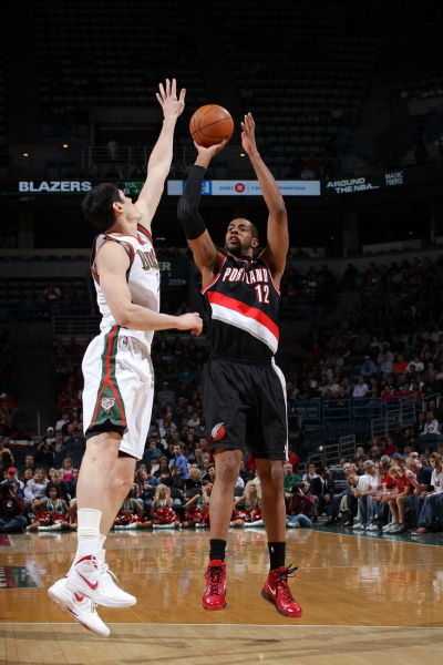 奇再次展現 奇再次展現