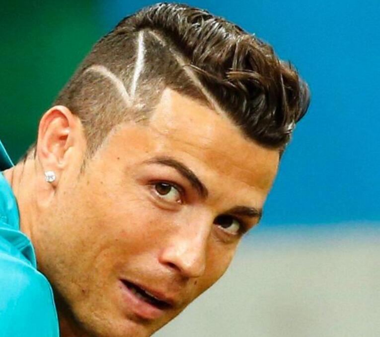 同时锁定了 同时锁定了